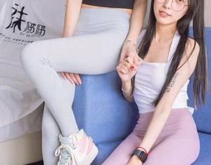 BoBoSocks袜啵啵 – 看小甜豆那黑丝手套的图片，整个世界都沉浸在一片暧昧暖意中，真是太不科学了。