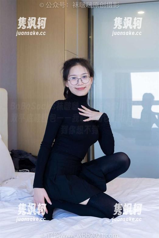 BoBoSocks袜啵啵-糯米 BoBoSocks袜啵啵 - 糯米向你展示的两双平底鞋图包——我敢打赌它们背后有趣到你想不到
