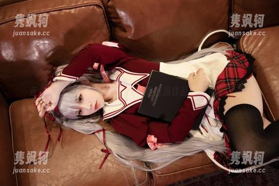 G44不会受伤 走进G44不会受伤的世界:高清制服作品集的神奇之旅!