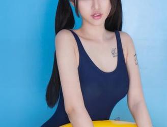 GIRLT果团网 – 这是Miss琪的白色宇宙，最新图册让你一秒沉醉。