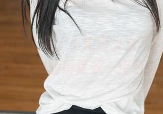 HuaYang花漾 – 小海臀少女写真：原图壁纸让你的屏幕多一点色彩！