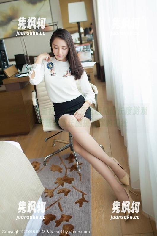 IMiss爱蜜社-小丽莎萌萌哒 IMiss爱蜜社 - 小丽莎萌萌哒的长度游戏:最新美图长腿挑战你的视线