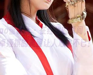 MiiTao蜜桃社 – 在红裙的瞬间，Cris_卓娅祺的美图让人心跳不已！
