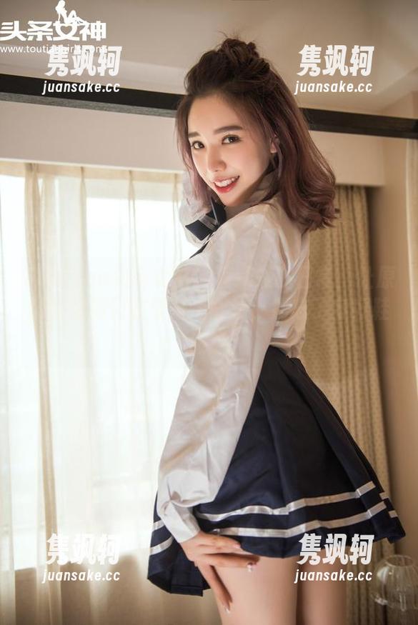 TouTiao头条女神-查莉娅 TouTiao头条女神 - 查莉娅的日常:让原图教你如何在壁纸上散步,别忘了穿好鞋哦!