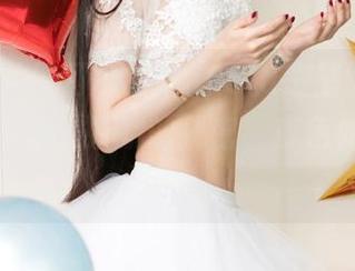 UGirls尤果网 – 在Angela楚楚的免费图册中探寻软糯妖娆的秘密，夜色如此迷人！
