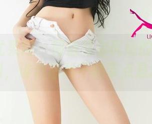 UGirls尤果网 – 阿依努尔瓦娅的神秘套装系列，谁说福利不能带点悬念？