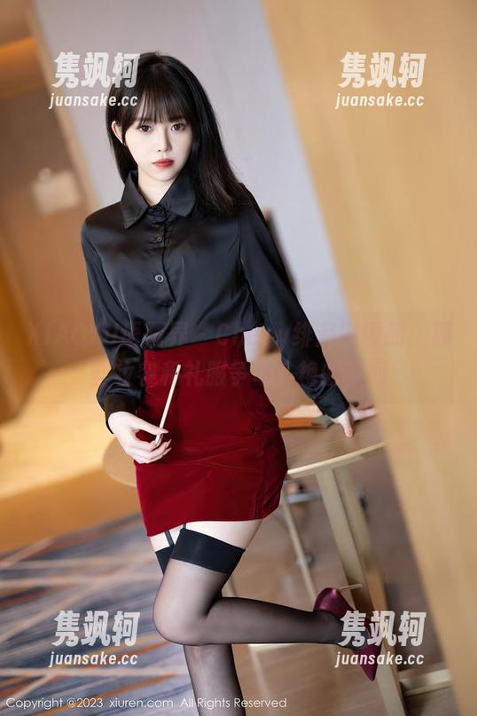 XIAOYU语画界-Chery绯月樱 XIAOYU语画界 - Chery绯月樱图册:那些妆容和礼服争奇斗艳的瞬间