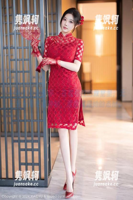 XIAOYU语画界-程程程 XIAOYU语画界 - 在程程程的教室里,无圣光反而更添神秘,原图展露她的态度。