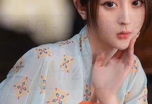 Xiuren秀人网 – 原图解锁！Elise谭晓彤海边的瞬间，真是让人想问那片云在想什么？