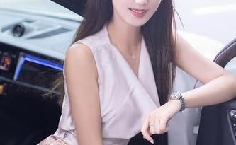 Xiuren秀人网 – mini米妮写真集大揭秘：学妹全方位展现，下载不容错过！