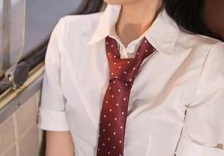 Xiuren秀人网 – 看！z杯悠悠的套装写真，美图里的光影就像我飞散的思绪那么难以捉摸！