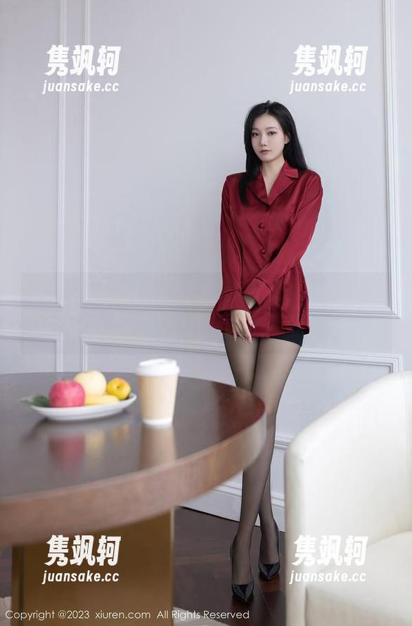 Xiuren秀人网-可儿kayen Xiuren秀人网 - 学姐可儿kayen,不只是写真那么简单,看完这套图再下载