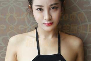 YouWu尤物馆 – Amrita贞贞：在光影交错中绽放的女神，高清美图给你无法抗拒的吸引。