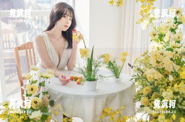 Yuna(윤아)职场穿搭秘籍，谁说职业装不能美？美图合集了解一下！