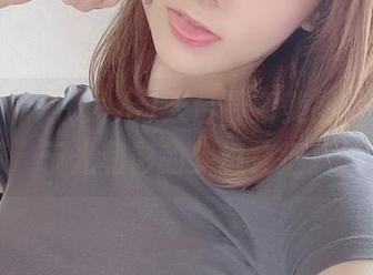 けん研(けんけん)天台最新美图，一场关于光和影的梦幻交汇。