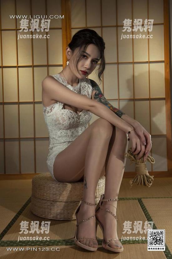 丽柜-心心 丽柜 - 心心制服闪亮登场:原图合集,心底的小悸动!