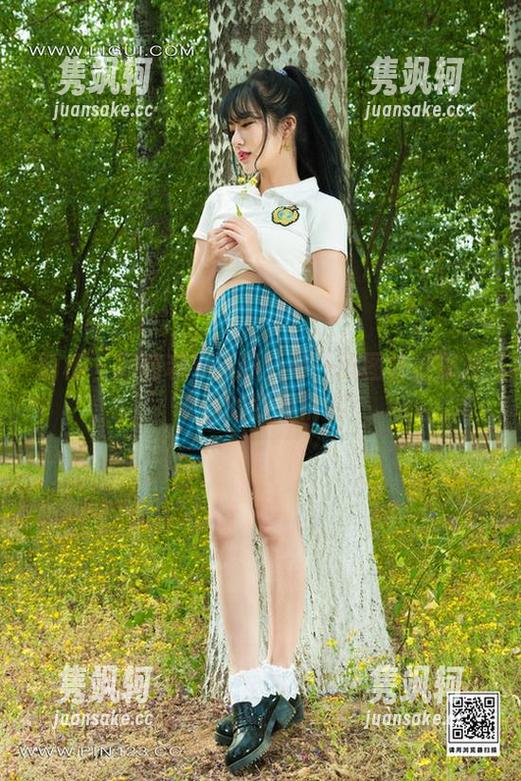 丽柜-菲菲 丽柜 - 跟随菲菲运动:每一张图包都像是夏日的微风精选