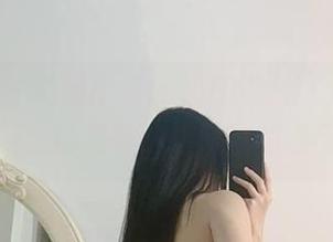 微密圈 – 俏妞qiaoniu66的私房超短瑜伽，捕捉每一抹肌肤的温度