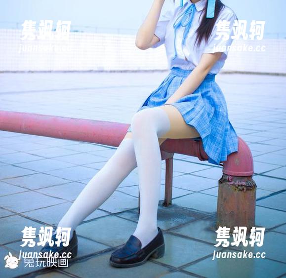 兔玩映画 兔玩映画图包来袭,私拍那湿哒哒的T恤,瞬间让人感到一阵小暧昧。