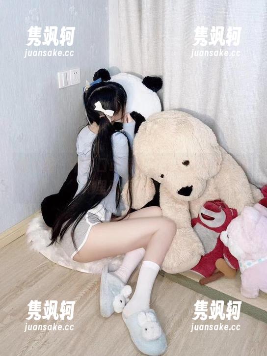 十万口草莓粥粥 微密圈 - 十万口草莓粥粥无圣光合集,旗袍里藏着小秘密!