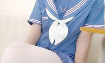 十万珍吱伏特的最新作品集，快来看看穹妹白裙怎么吸引目光！