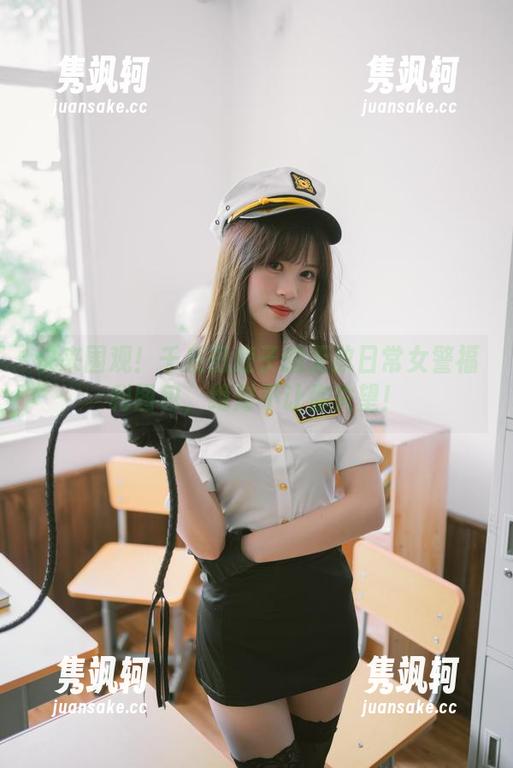 快来围观！千反田鹿子的无敌日常女警福利图包，绝对不让你失望！