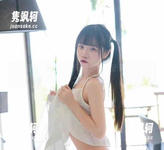 可可小白兔 最新旅拍灵感,跟随可可小白兔分享她的探索之旅!