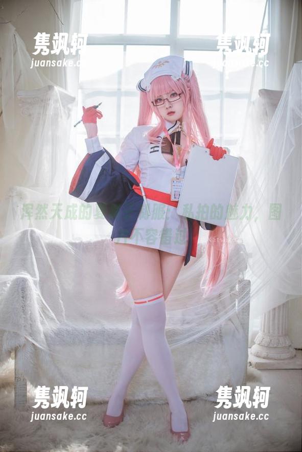 夏夏子 浑然天成的夏夏子制服:私拍的魅力,图片不容错过