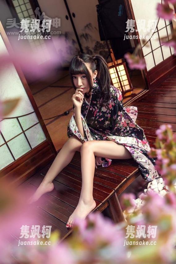 头条女神-莫晓希 头条女神 - 一点不夸张,莫晓希全套韵味旗袍图集,心都在颤抖了。