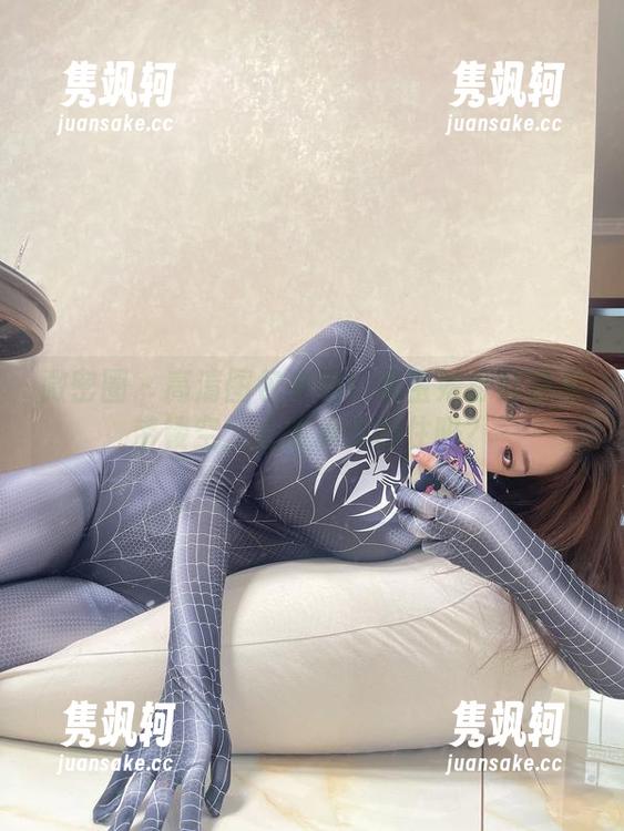 奶宝妹纸 微密圈 - 高清图包来啦!奶宝妹纸红色吊带镂空,心脏承受得住吗?
