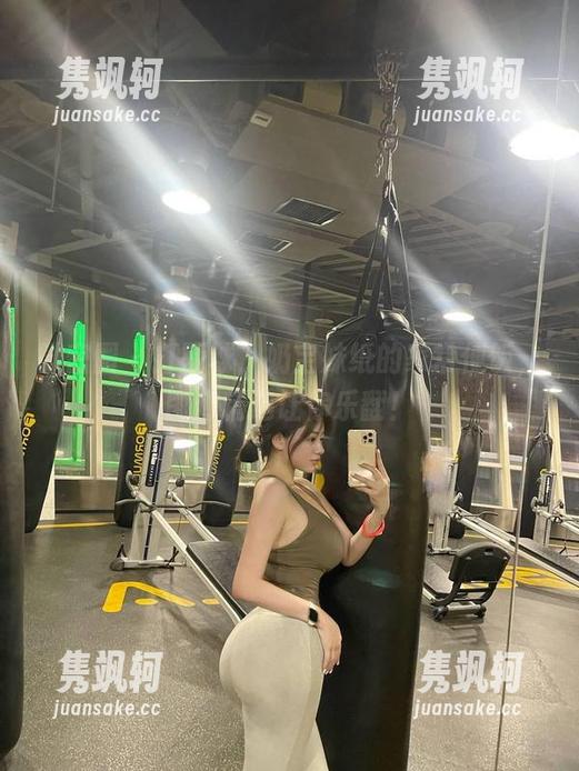 奶宝妹纸 微密圈 - 打网球,奶宝妹纸的家常便饭,图库精选让你乐翻!