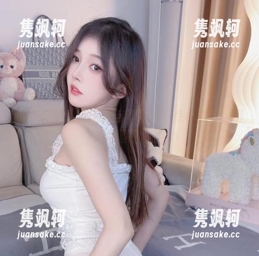 小小奶瓶儿 小小奶瓶儿的泳装与写真:一点小清新,满满的夏日气息