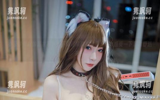 小泉学姐吖 小泉学姐吖的居家写真,下载链接就在这里,快来感受一下居家舒适感!