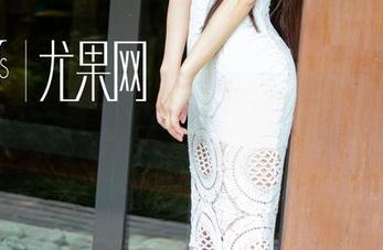 尤果网 – 景思晴美脚私拍合集：不止是脚，还有隐秘的诱惑