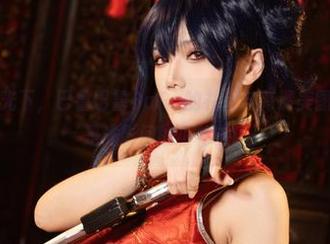 西雅图的阳光下，巴鲁巴鲁BaRu的礼服与高清美图交织，简直是光影间的小秘密！