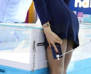 异思趣向 – 小九美足最新图集，跟随她的脚步，找回当年的轻盈吧！