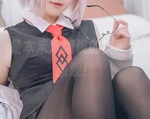 别眨眼！是本末末眼镜的美图资源，速来围观！