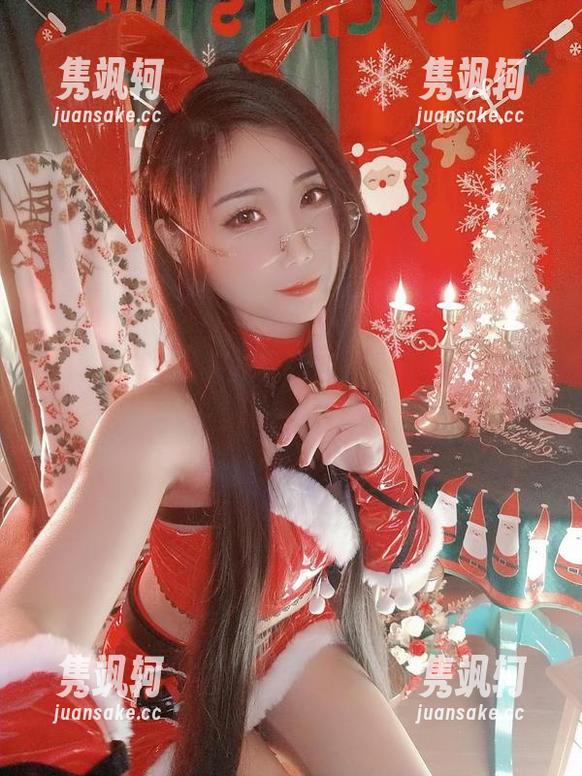 晓美妈 分享一下晓美妈的蝴蝶夫人套图,五光十色,却也有点小秘密。