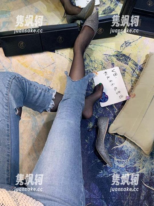 杨大乐乐很靠谱 微密圈 - 杨大乐乐很靠谱炫酷白衬衫,高清壁纸你绝对想要分享给朋友!