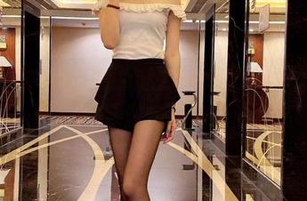 微密圈 – 牛仔裤的魅力：无圣光，林子琳喵原图带你走进她的生活