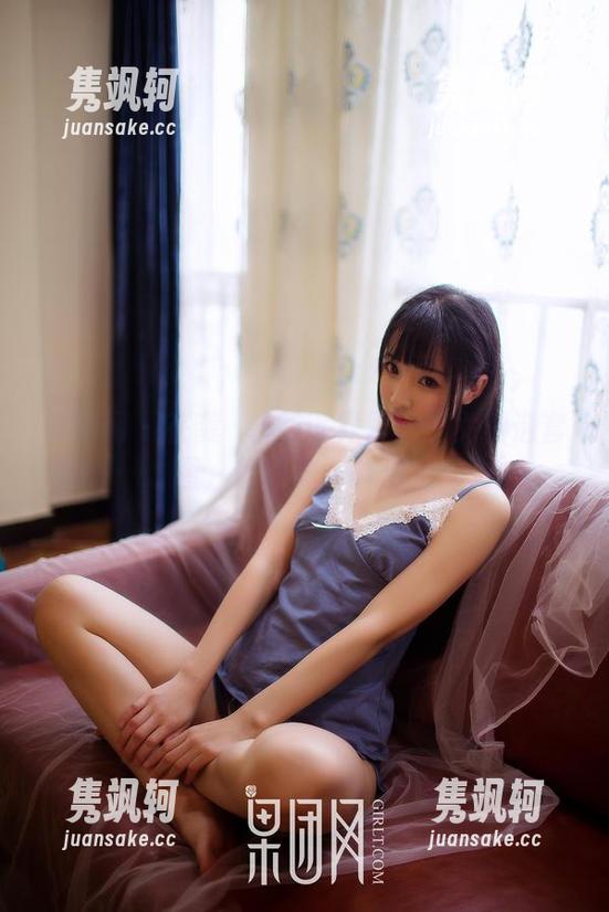 果团网-龚玥菲 果团网 - 在龚玥菲的世界里:少女精选套图,像阳光一样温暖