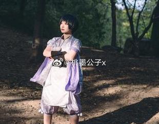 桃墨公子原图探索：每一寸美足都在闪烁