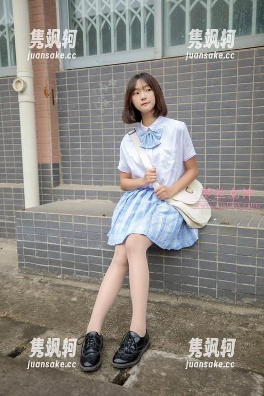 梦丝女神-琪琪 梦丝女神 - 琪琪的粉衣与肉丝袜写真,壁纸中的轻柔触感