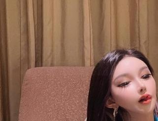 微密圈 – 无圣光下的短裙：梦露veronica作品里的轻盈时刻