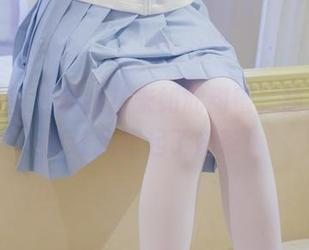 森萝财团 – 美腿从未如此甜蜜，甜米的写真让我想起了奶茶！