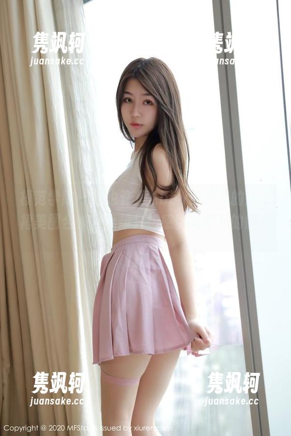 模范学院-Abby王乔恩 模范学院 - 这也许是Abby王乔恩的连衣裙美图合集,我却只想感受裙摆下的微风。