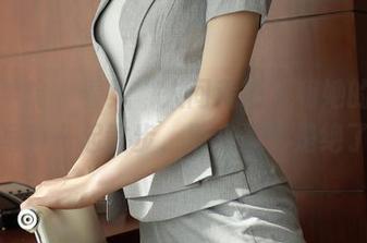 模范学院 – 看！“人间荒糖”和她的女神写真一起散步，那光源真是绝了