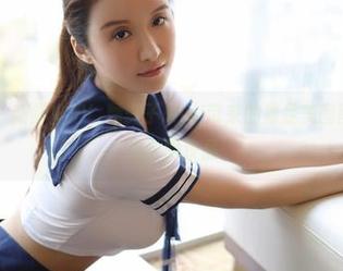 模范学院 – 新鲜出炉！糯美子Mini带来的裸足美图图集，绝对是养眼良品