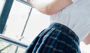 波萝社 – 女仆风采大升级：柳侑绮带你领略高清美图的无限可能！