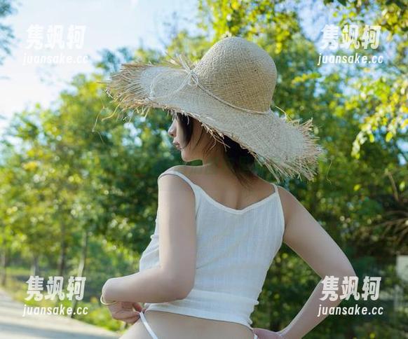 浅安安 浅安安天使风范,高清图包里尽显迷人气息!